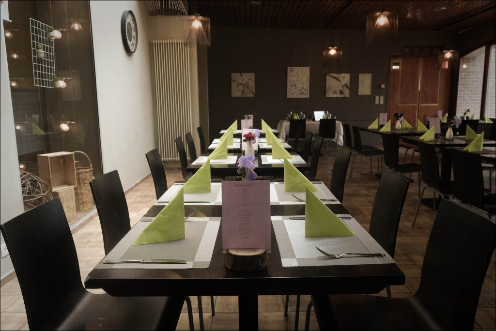 Restaurant01